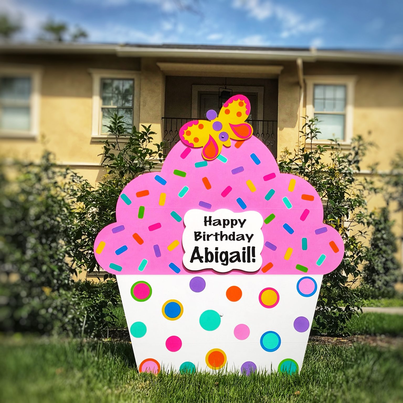 Birthday Cupcake Lawn Sign Baton Rouge, LA - Baton Rouge Stork and ...